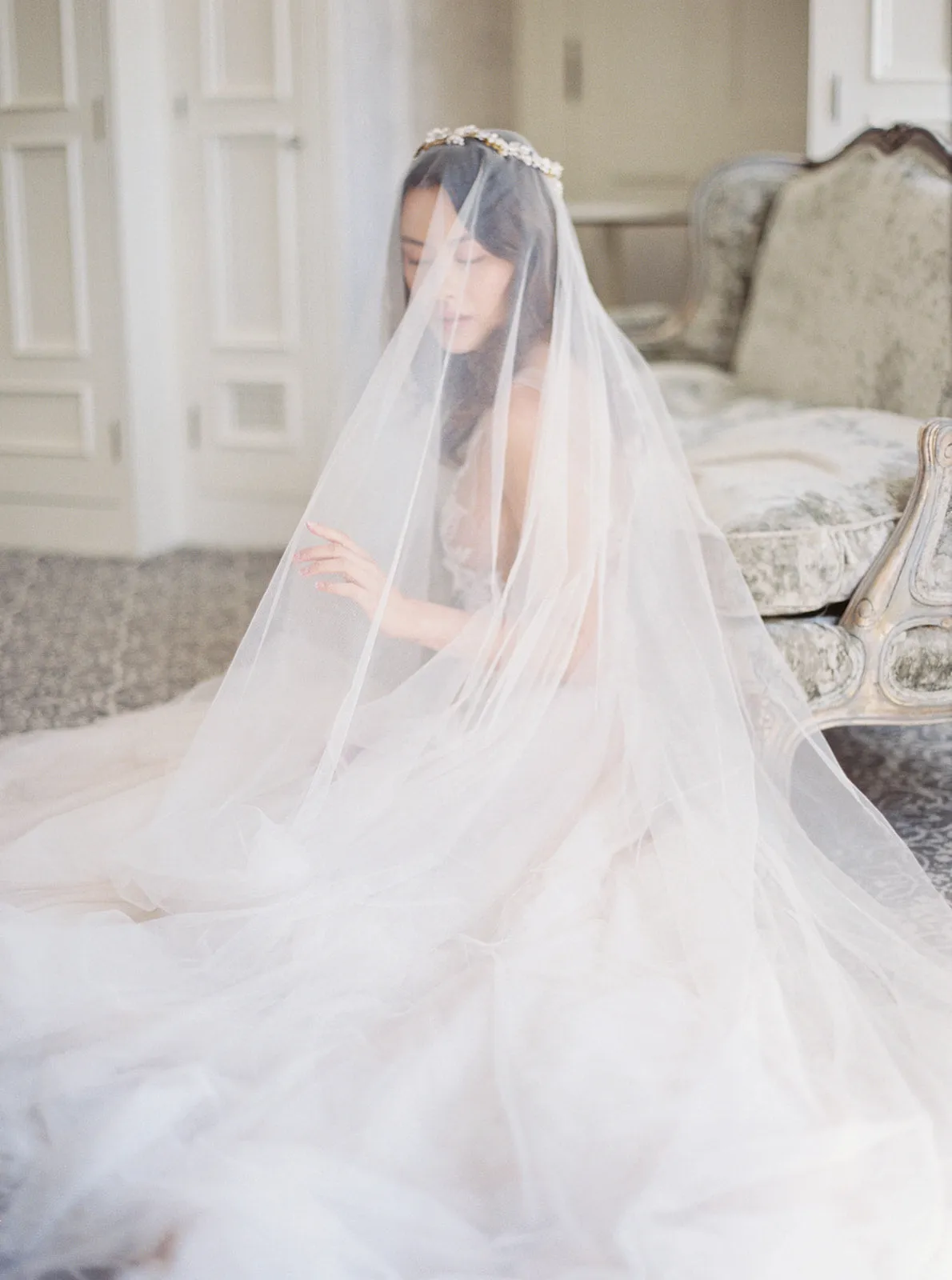 ELIZABETH | English Silk Tulle Wedding Veil