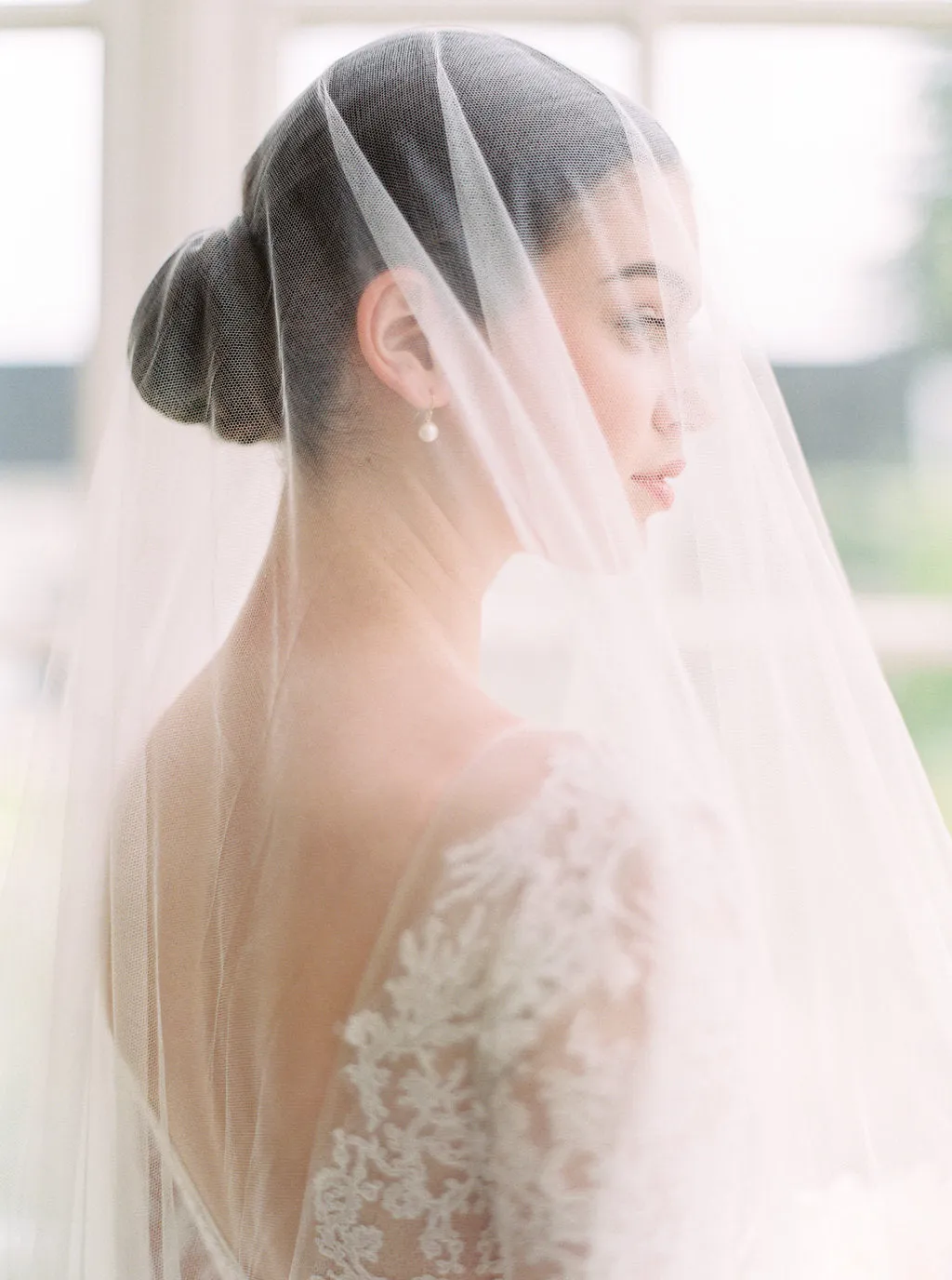 ELIZABETH | English Silk Tulle Wedding Veil