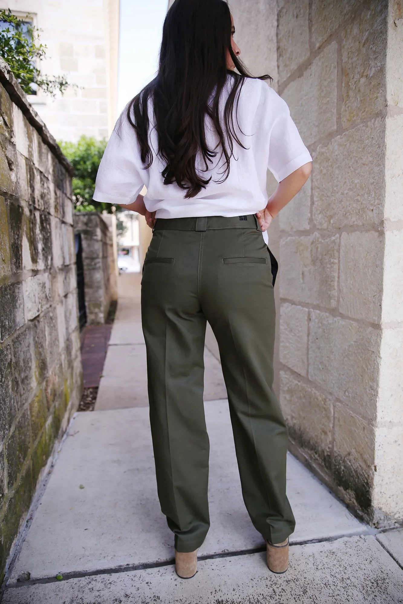 Nessa Mid-Rise Straight Leg Pant Olive