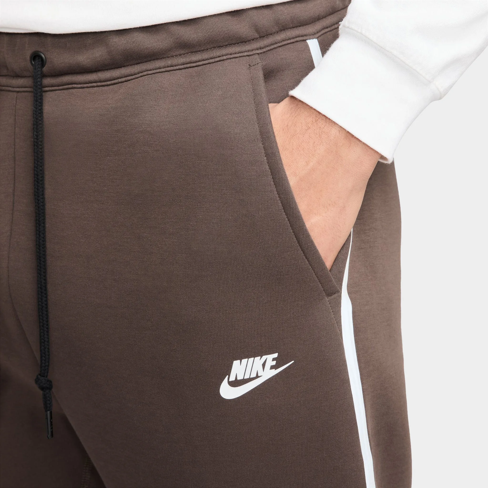 Nike Sportswear Tech Fleece Jogger Baroque Brown / Bemis Silver