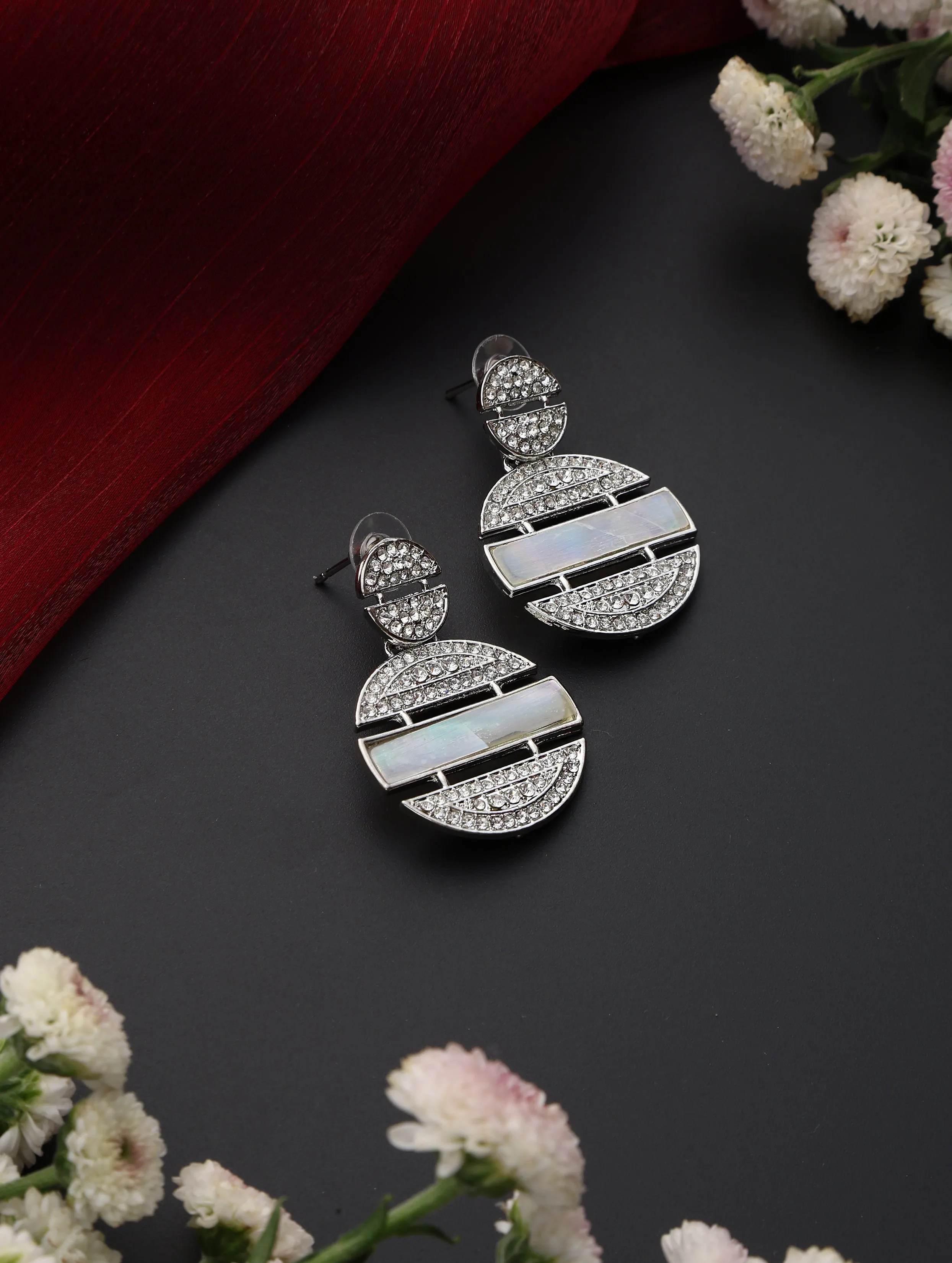 Round Hanging Amercian Diamond Earring