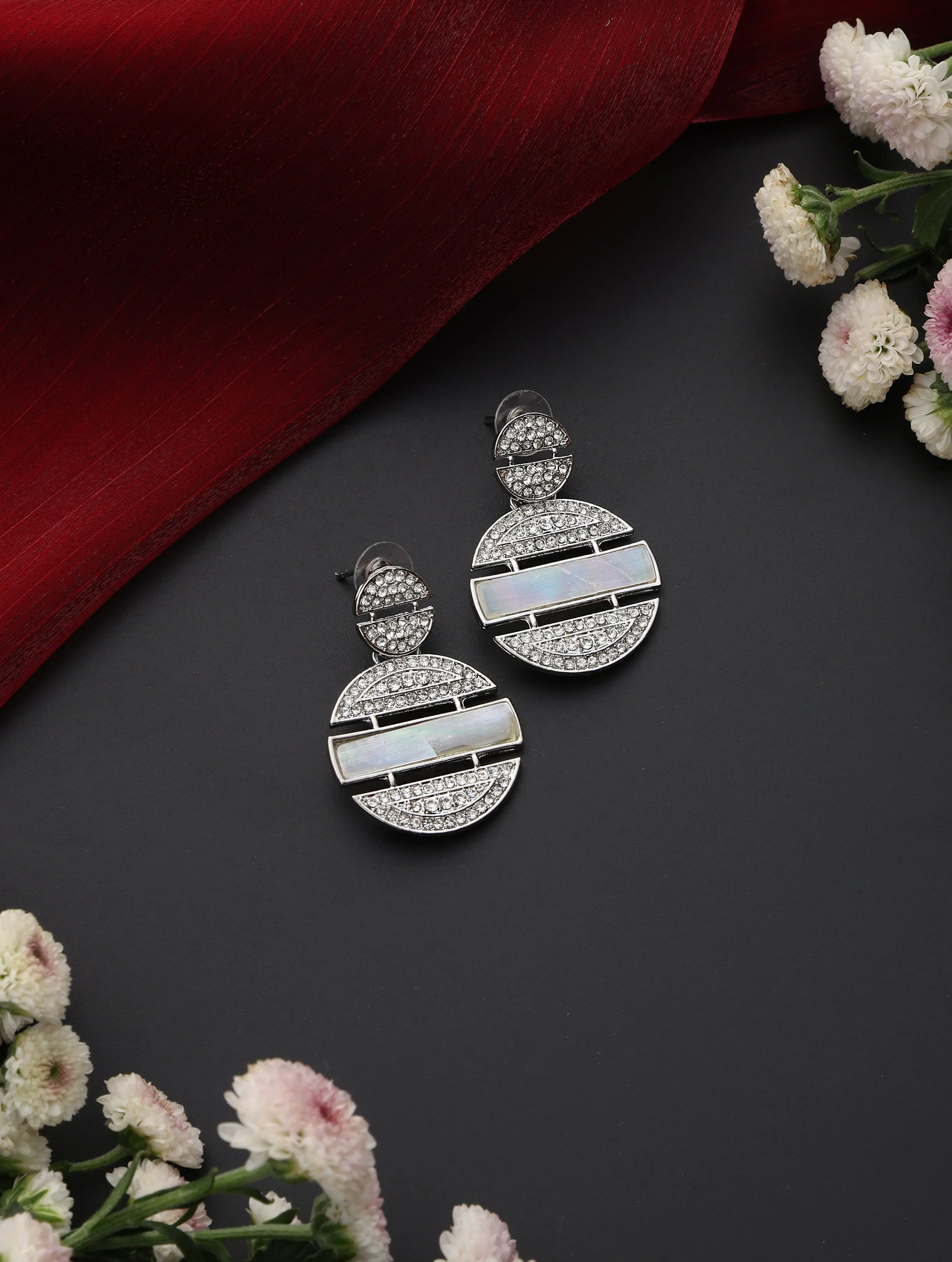 Round Hanging Amercian Diamond Earring