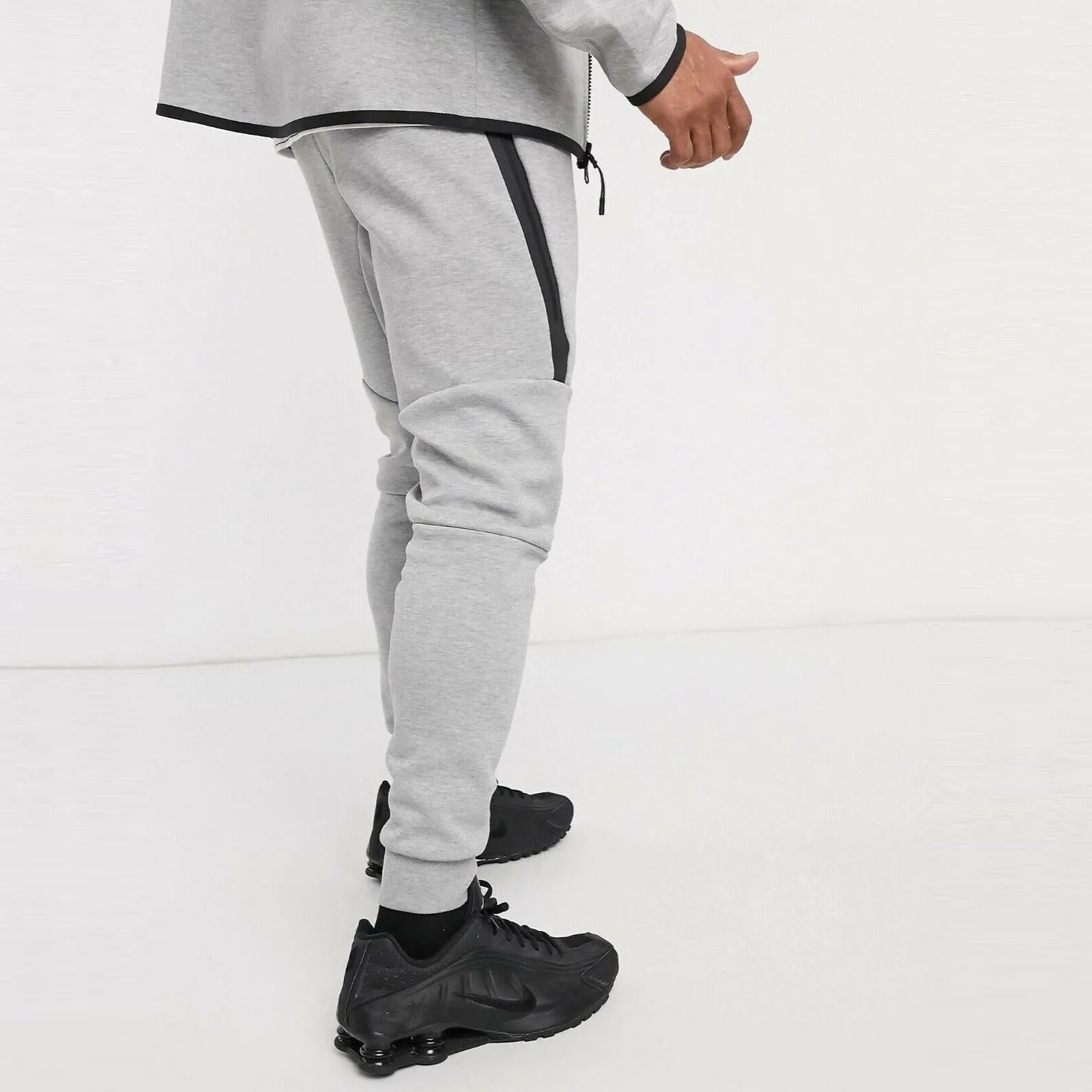 Tech Fleece Jogger (Heather Grey)